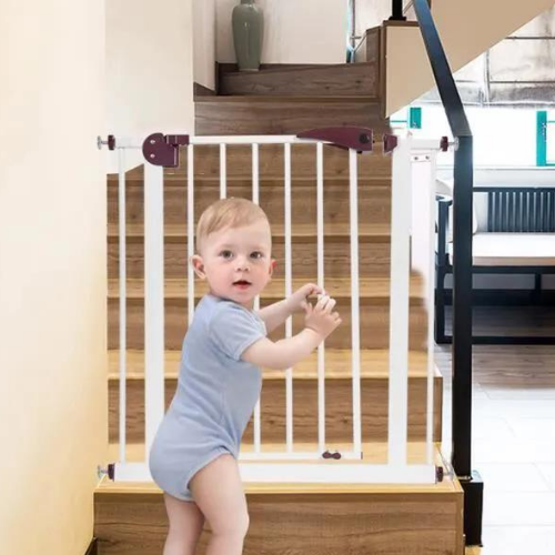 Comment choisir une barrière de porte pour enfants ?