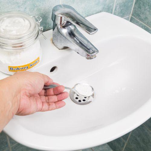 Déboucher vos WC avec Bicarbonate de Soude et Vinaigre Blanc