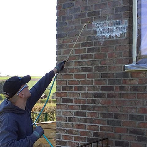 Traitement hydrofuge des murs contre l humidite